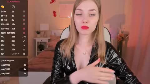 Snapshot of dakotamabs chatting on 02-14-25, 12:57 Dakota online show from 02-14-25, 12:57