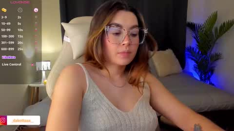 dakottaa__ online show from 10-30-25, 12:12