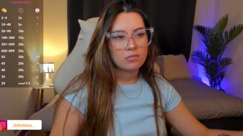 dakottaa__ online show from 02-02-26, 11:47