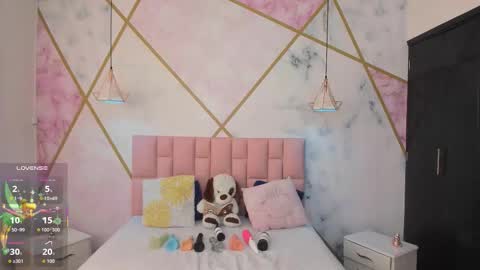 Liz online show from 10-18-25, 07:03