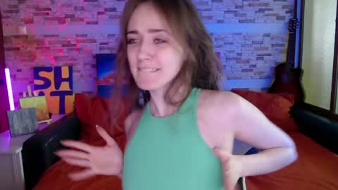 Dalia  online show from 05-21-26, 10:33