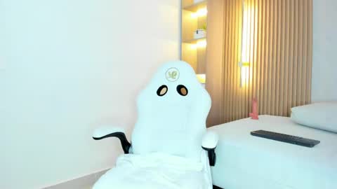 Snapshot of dalila_sette chatting on 04-25-26, 01:41 dalila sette online show from 04-25-26, 01:41