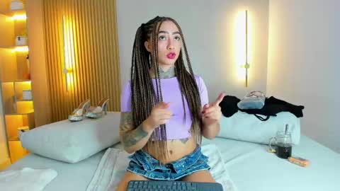 Snapshot of dalila_sette chatting on 05-14-26, 12:01 dalila sette online show from 05-14-26, 12:01
