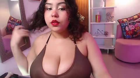 Snapshot of dalila_sky chatting on 05-14-26, 06:47 Dalila online show from 05-14-26, 06:47