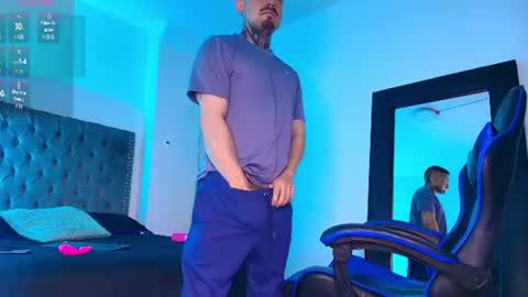 Dallas whitee online show from 07-15-26, 08:36