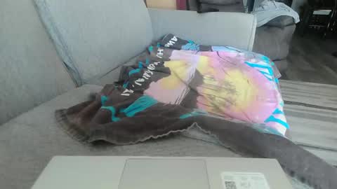 tennguy44 online show from 01-12-25, 08:25