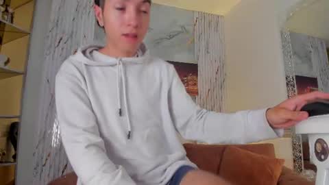 Snapshot of dallen_grant chatting on 07-19-26, 01:15 Dallen Grant online show from 07-19-26, 01:15