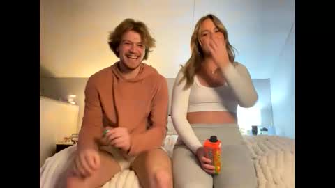 Snapshot of dalton8373 chatting on 01-24-25, 01:45 Dalton8373 online show from 01-24-25, 01:45