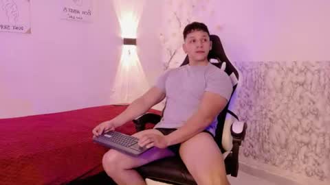 Snapshot of dalton_bigcock chatting on 07-21-26, 05:37 dalton_bigcock online show from 07-21-26, 05:37