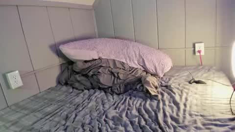 Snapshot of damadevotchka chatting on 09-27-25, 03:44 damadevotchka online show from 09-27-25, 03:44