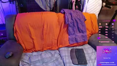 Snapshot of damadevotchka chatting on 11-17-25, 04:51 damadevotchka online show from 11-17-25, 04:51