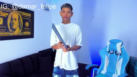 Snapshot of damar_felipe chatting on 01-22-25, 02:37 damar_felipe online show from 01-22-25, 02:37