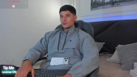 DAMIAN online show from 02-10-26, 01:04