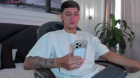 DAMIAN online show from 04-14-26, 12:55