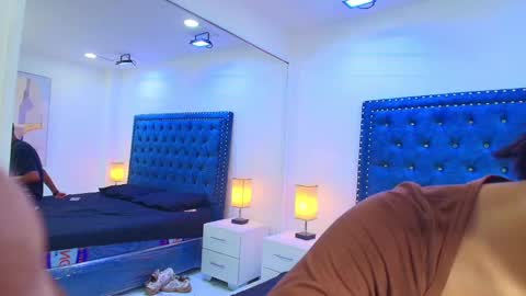 DAMIAN AND ROXANNE.  online show from 09-12-25, 12:27