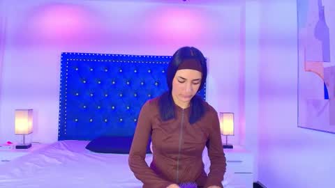 DAMIAN AND ROXANNE.  online show from 03-09-26, 12:31