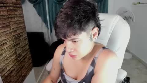 Damian Doll online show from 01-13-26, 03:56