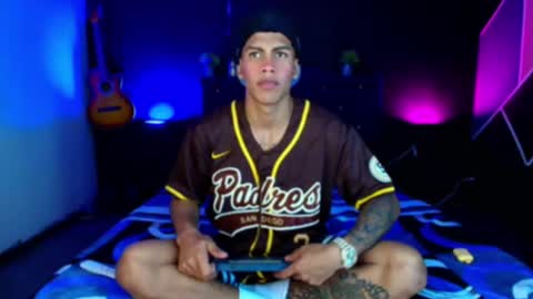 Damian online show from 02-25-25, 03:09