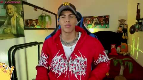 Snapshot of damian_latinxxx chatting on 04-19-26, 03:06 Damian online show from 04-19-26, 03:06