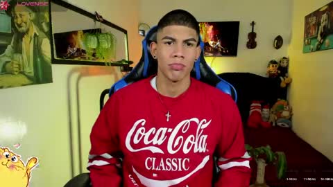 Snapshot of damian_latinxxx chatting on 04-26-26, 03:04 Damian online show from 04-26-26, 03:04