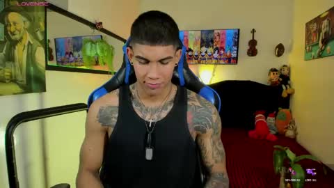 Snapshot of damian_latinxxx chatting on 05-02-26, 03:11 Damian online show from 05-02-26, 03:11