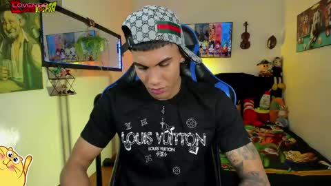 Snapshot of damian_latinxxx chatting on 05-10-26, 03:12 Damian online show from 05-10-26, 03:12