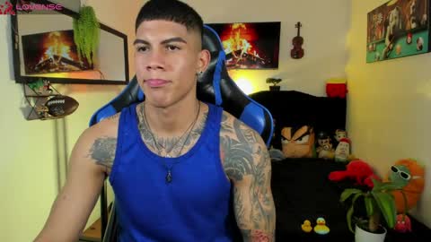 Snapshot of damian_latinxxx chatting on 05-15-26, 04:41 Damian online show from 05-15-26, 04:41