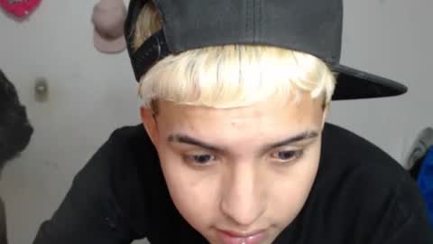 damiansexyboy69 online show from 11-26-25, 05:30