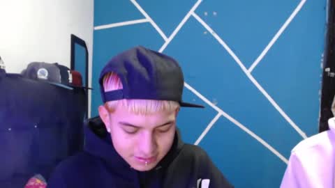 damiansexyboy69 online show from 12-19-25, 05:47