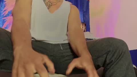Snapshot of damiant_thorner chatting on 07-18-26, 07:39 damiant online show from 07-18-26, 07:39