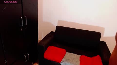 ---Taylor--- online show from 03-06-25, 03:35