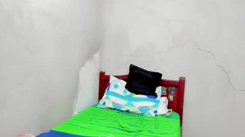 damien_444 online show from 10-04-25, 01:14