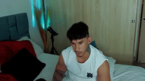 Snapshot of dammianmilleroficial chatting on 09-26-25, 03:32 INSTAGRAM DAMMIANMILLEROFICIAL online show from 09-26-25, 03:32