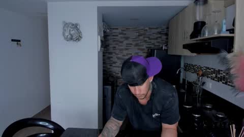 Snapshot of dammianmilleroficial chatting on 02-06-26, 01:58 INSTAGRAM DAMMIANMILLEROFICIAL online show from 02-06-26, 01:58