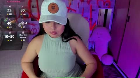 Snapshot of damn_that_booty chatting on 02-19-25, 01:08 Criss online show from 02-19-25, 01:08