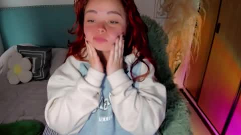 Snapshot of damn_that_booty chatting on 09-18-25, 01:02 Criss online show from 09-18-25, 01:02