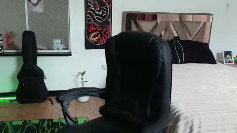 Damon online show from 10-20-25, 08:09