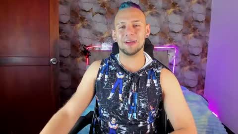 Snapshot of damon_baker0 chatting on 04-30-26, 02:12 Damon bakert online show from 04-30-26, 02:12