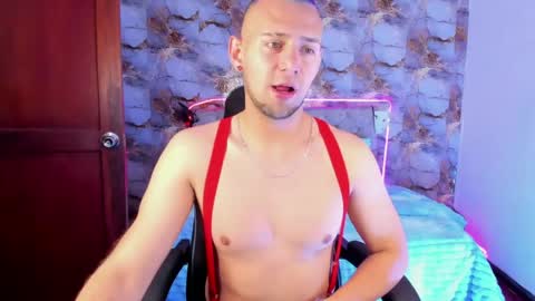 Snapshot of damon_baker0 chatting on 05-06-26, 02:11 Damon bakert online show from 05-06-26, 02:11