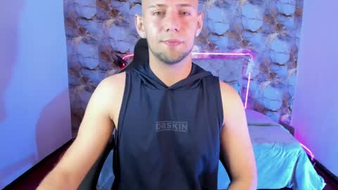 Snapshot of damon_baker0 chatting on 05-14-26, 03:08 Damon bakert online show from 05-14-26, 03:08