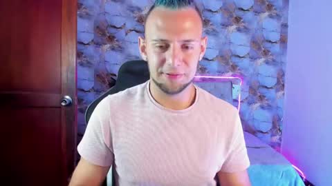 Snapshot of damon_baker0 chatting on 05-20-26, 02:12 Damon bakert online show from 05-20-26, 02:12