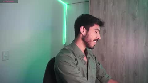 Snapshot of damon_frost chatting on 01-08-25, 10:58 damon_frost online show from 01-08-25, 10:58