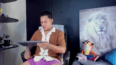 Snapshot of damon_storm chatting on 03-03-26, 09:04 DAMON online show from 03-03-26, 09:04