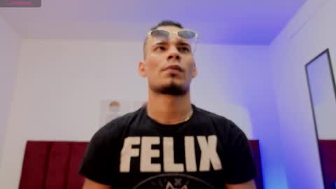 Snapshot of damonblackj chatting on 11-03-25, 08:21 Damon online show from 11-03-25, 08:21