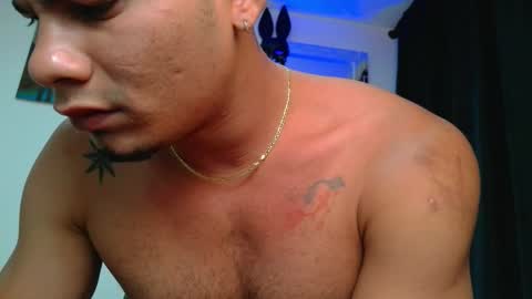 Snapshot of damonblackj chatting on 02-19-26, 11:56 Damon online show from 02-19-26, 11:56