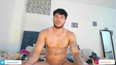 Snapshot of damonxxx1 chatting on 01-29-25, 08:56 Damon online show from 01-29-25, 08:56