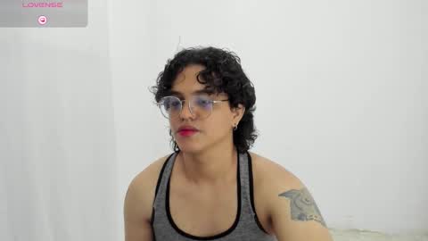 Snapshot of dan_blous chatting on 02-15-26, 06:59 Diane Blosson online show from 02-15-26, 06:59