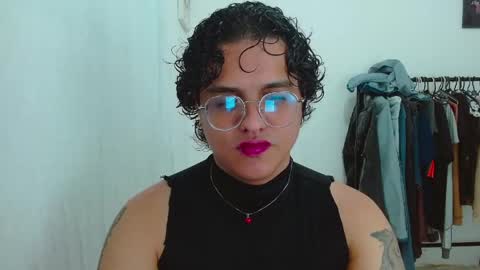 Diane Blosson online show from 05-17-26, 01:25