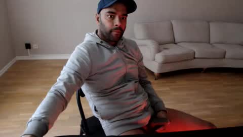 Snapshot of dan_the_man43 chatting on 03-01-26, 02:08 dan_the_man43 online show from 03-01-26, 02:08