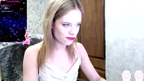 Dana SmileX online show from 09-25-25, 05:49